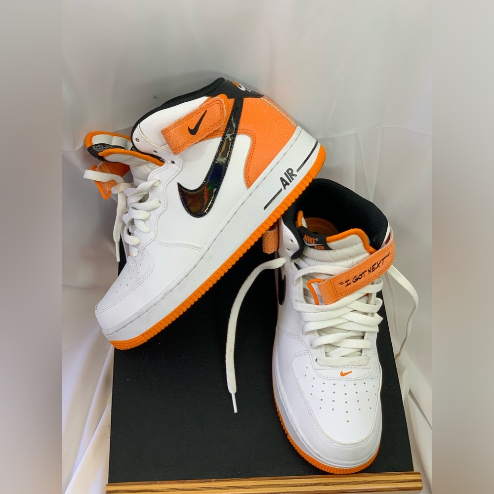 Nike Air Force 1 Mid ’07 LE. EUC SZ 9 1/2. No box. Orange/Blk/White. Limited
